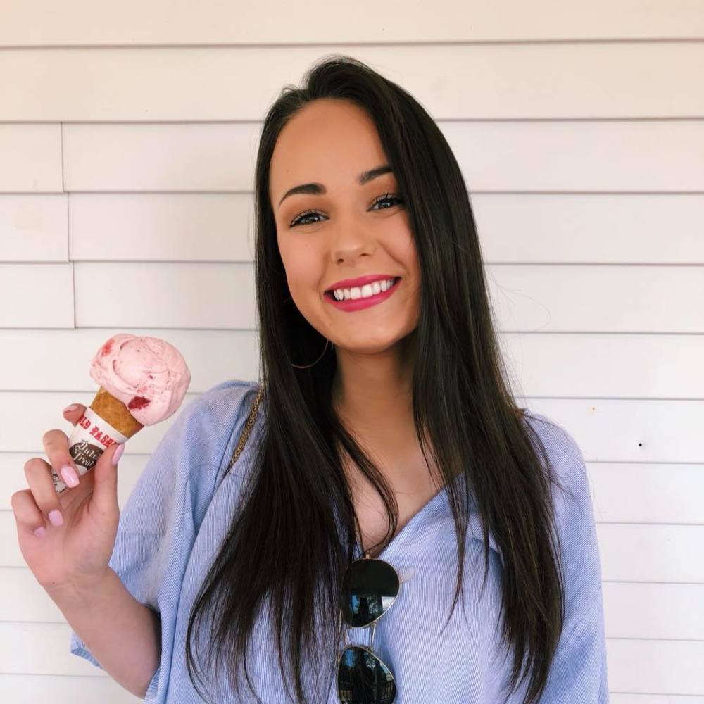 Meet your Posher, Katelyn